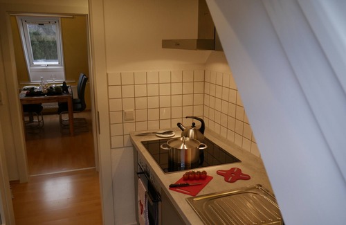 Gummersbach Apartamento | Para los inquilinos y los turistas de largo plazo - céntrica y tranquila, (1-4 personas)