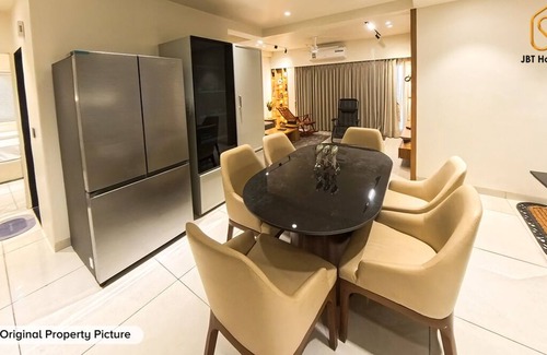Vadodara Apartamento | For NRI by NRI - A3 1004, 3BHK Premium Luxury Home with Private Terrace