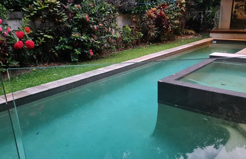 Port Douglas Cabaña | A NUDISTS' PARADISE @ THE RAKUEN GUEST PAVILION