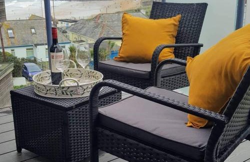Newquay Apartamento | For the Shore, Fistral Beach Newquay - 2 Bed 2 bath - Private Parking with garage for 2 vehicles
