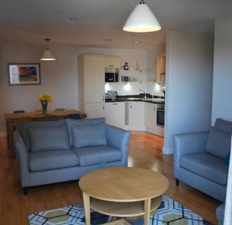Newquay Apartamento | For the Shore, Fistral Beach Newquay - 2 Bed 2 bath - Private Parking with garage for 2 vehicles