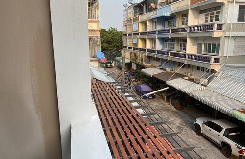 Bang Kho Casa | For3-7guests private 3storey townhouse near The Mall Thapra Department Store