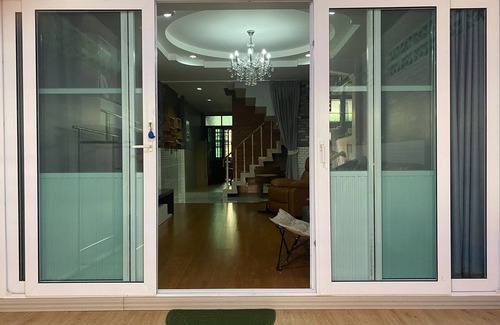Bang Kho Casa | For3-7guests private 3storey townhouse near The Mall Thapra Department Store