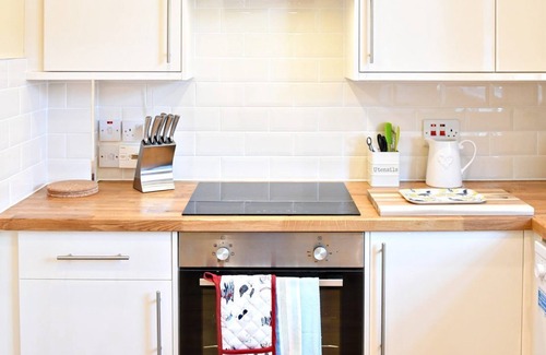 Dalkeith Cabaña | FORDEL COTTAGE - charming cottage - perfect for exploring country, coast & city