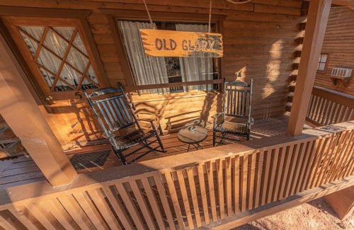 Christopher Creek Casa | Forest Cabin 5 Old Glory
