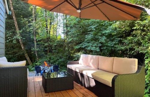 Rockaway Beach Casa | Forest cottage - secluded, hot tub, walk to beach