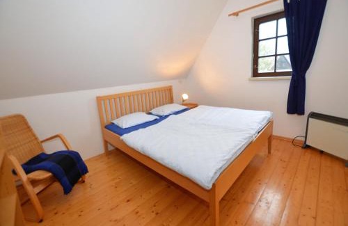 Stupna Casa | Forest-Edge Chalet in Bohemia