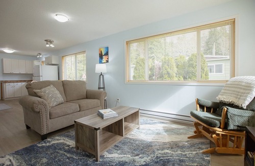 Tofino Casa | Forest Edge-Chesterman, OD Shower, Firepit, Bike Path