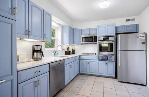 Silver Spring Casa | Forest Glen Silver Spring Gem - Parking