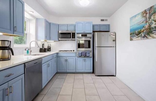 Silver Spring Casa | Forest Glen Silver Spring Gem - Parking
