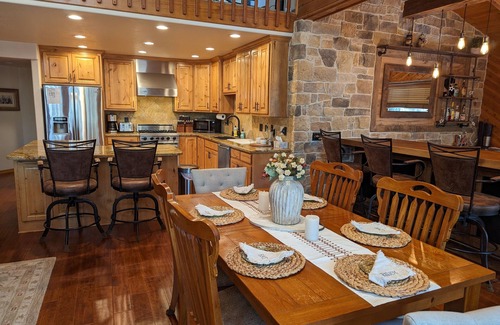 Munds Park Casa | Forest Haven at Munds Park w/forest access & walking distance to Lake Odell!
