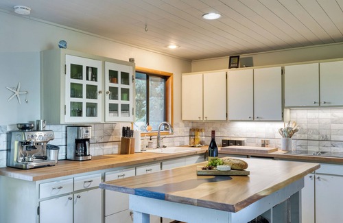 Neahkahnie Beach Casa | Forest hideaway w/fireplace & Pacific views | Sunset House by AvantStay