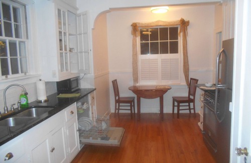 Forest Hills Casa | Forest Hills Home Disponible para Maestros