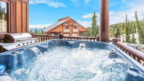 The Forest Apartamento | Forest Lane Hideaway - Luxurious Family Friendly Home w Private Hot Tub