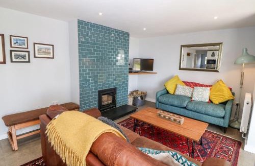 Dwyran Casa | Forest Lodge