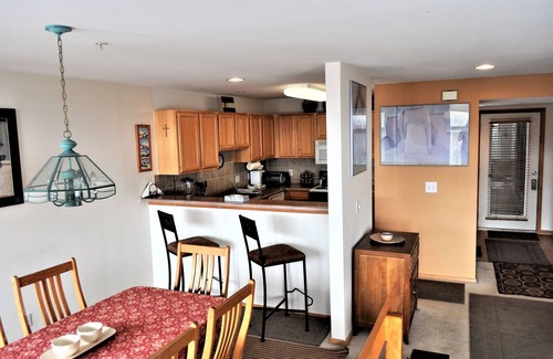 Wildernest Casa | Forest Park 3 Bed 4 Bath Townhome