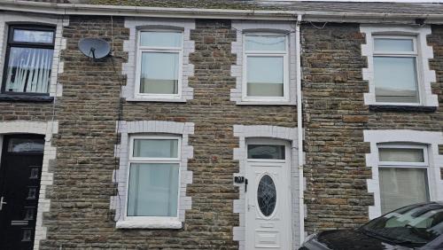 Port Talbot Casa | Forest Retreat Log Burner Dog Friendly Wifi