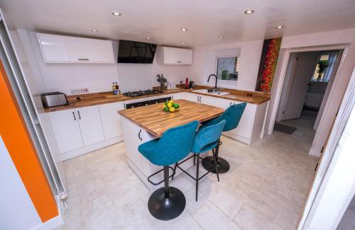 Port Talbot Casa | Forest Retreat Log Burner Dog Friendly Wifi