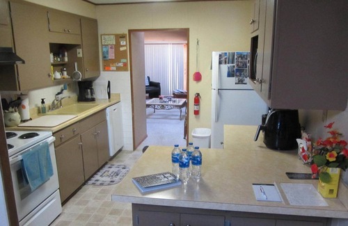 Ponderosa Pines Casa | Forest View - 4 bedroom, skiing, fishing, hiking, wildlife. STR permit #1061