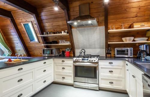 Glacier Casa | Forest View Chalet