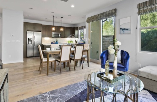 Lake Forest Casa | Forest Vista on Clover