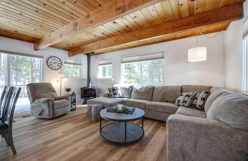 Cold Springs Casa | Forested Cold Springs Cabin with Wood-Burning Stove!