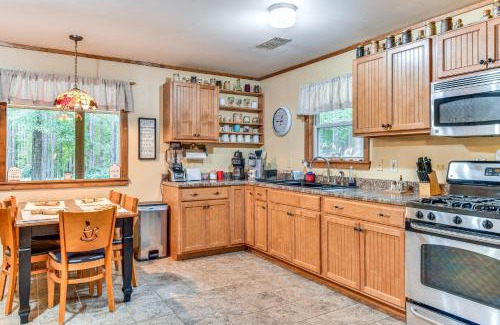 Eatonton Casa | Forested Family Hideaway Near Lake Sinclair!