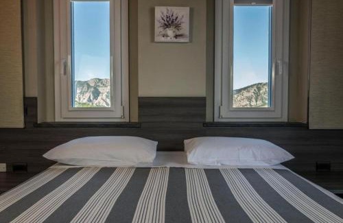 Dernice Casa | Foresteria La Merlina