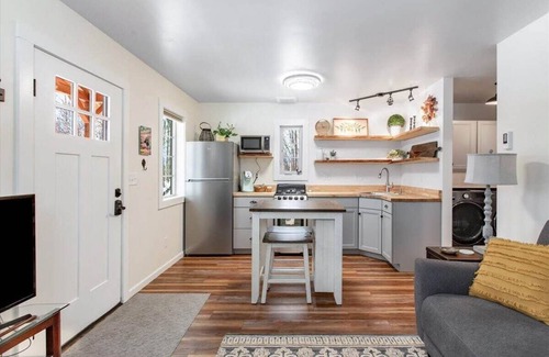 Farm Loop Casa | Forestlane Cottage 2