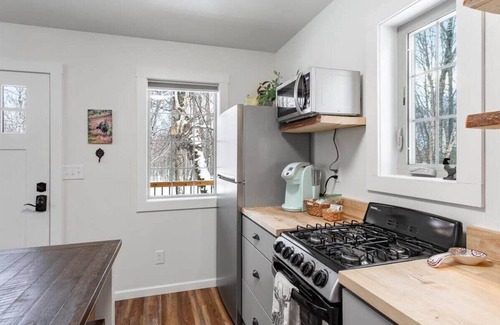 Farm Loop Casa | Forestlane Cottage 2