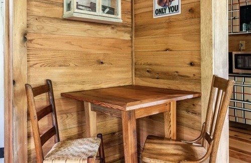 Adairsville Cabina | FoResTree House- Peaceful Luxury Treehouse Hot tub