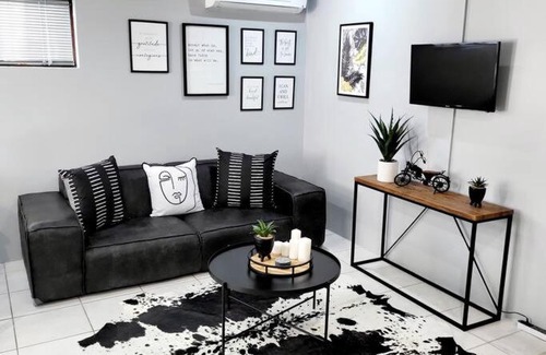 George Apartamento | Forever Always Studio Apartment