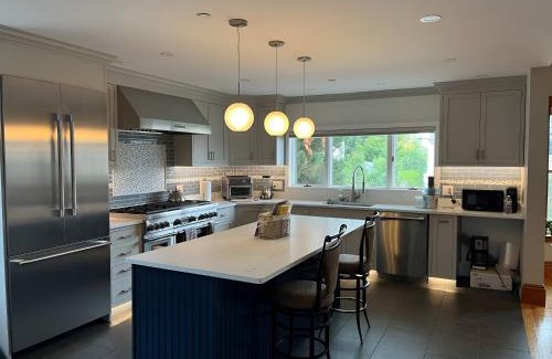 Winthrop Casa | Forever Green Manor - 6 bedroom - Stunning Ocean Views