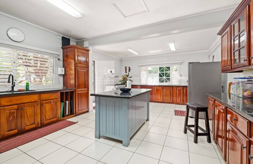 Runaway Bay Villa | 🏝️ Forever Summer | Gorgeous 4BDR Villa w/ Pool - Panoramic Views