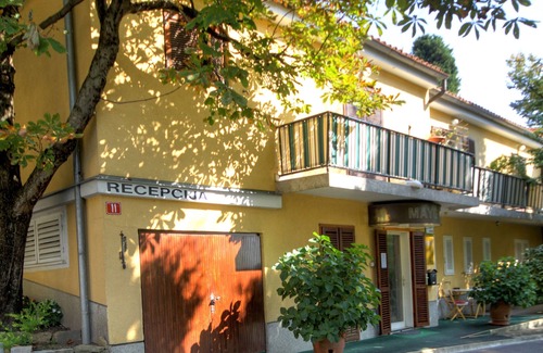 Portoroz Apartamento | Forgotten Garden Apartments and Rooms
