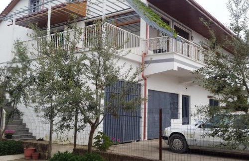 Divjake Casa | Fori Vodo