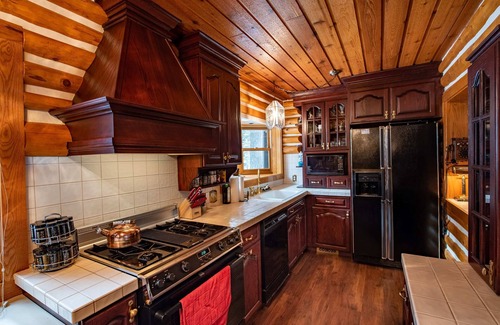 Mayfield Cabina | The Forks River Lodge - 8895 Supply Rd Histonic River Lodge 10 acres para 15 personas