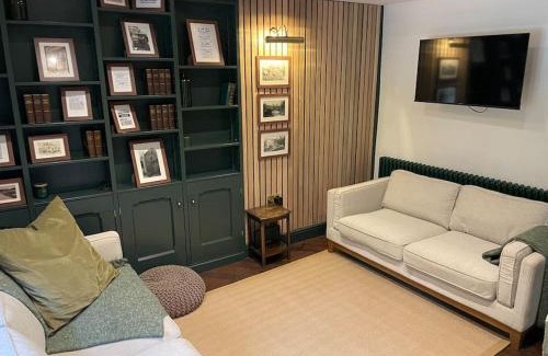Ffynnongroyw Casa | Former Corn Mill Cottage on the North Wales coast