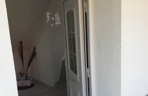 Gunzenhausen Apartamento | Former farm. Due to bad experiences, we no longer accept animals.