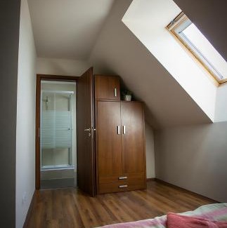 Dunaegyhaza Casa | Forrás vendégház