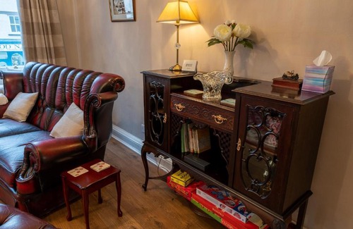 Kendal Casa | Forrest's Yard - Apartment 1