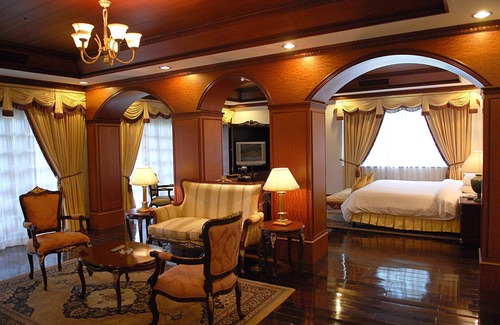 Laoag Complejo | Fort Ilocandia Resort Hotel