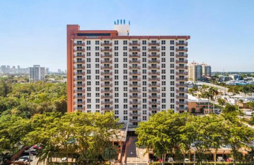 East Fort Lauderdale Hotel | Fort Lauderdale Beach Resort by Vacatia