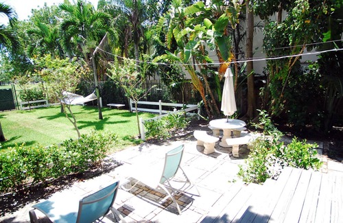 Victoria Park Cabaña | Fort Lauderdale Cottage en su propio lote en Victoria Park, cerca de Las Olas y la playa
