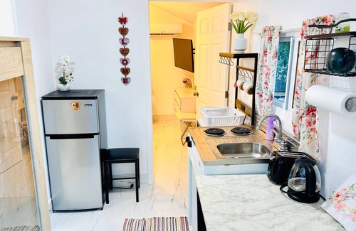 Riverland Village Cabaña | Fort Lauderdale Studio Retreat – Close to Beach
