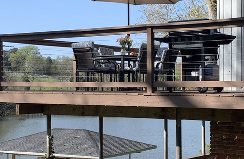 Friendsville Casa | Fort Loudoun Lakeside Getaway!