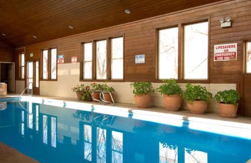 Northeast Santa Fe Complejo | Fort Marcy Suites by All Seasons Resort Lodging