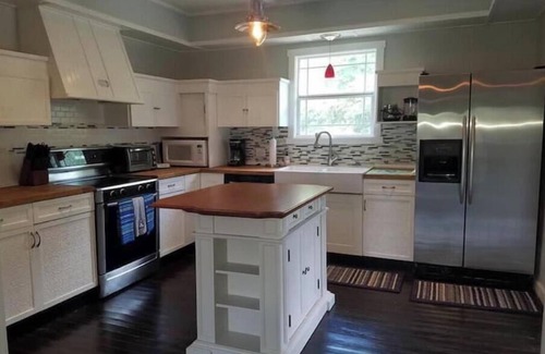 Dean Park Historic District Casa | Fort Myers 3 BR Bungalow