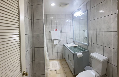 Freshwater Pond Complejo | Fort Recovery Beachfront Villa and Suites Hotel 3BR