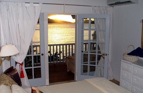 West End Complejo | Fort Recovery Beachfront Villa and Suites Hotel 3BR